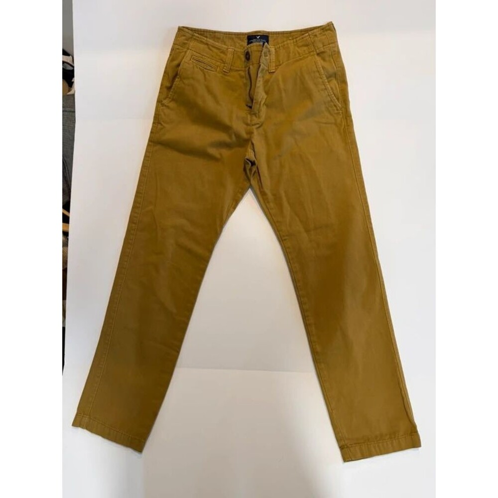 American Eagle Men’s 30x32 khaki for fall